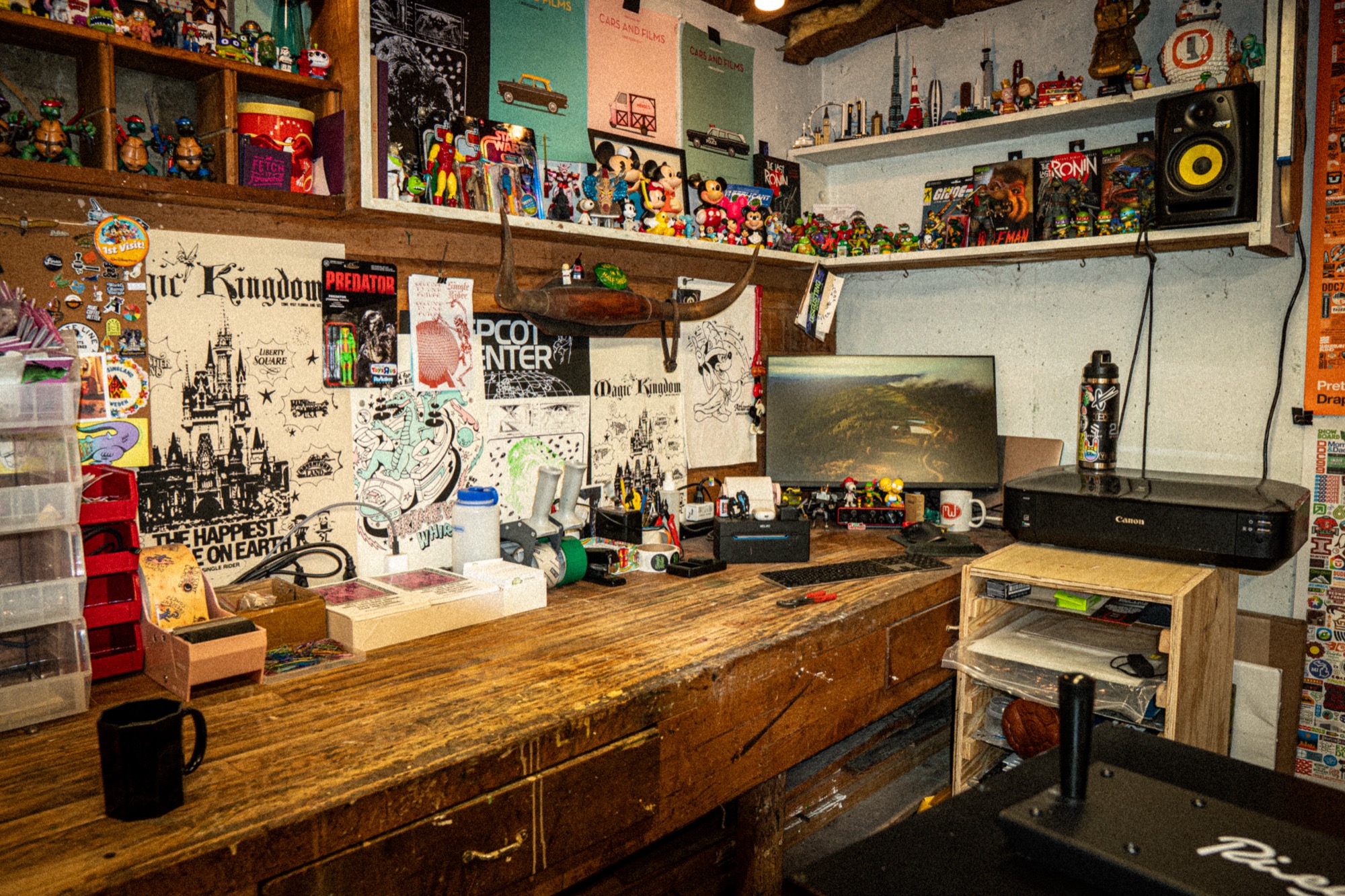 Screen printing workspace with artwork preparation and design tools